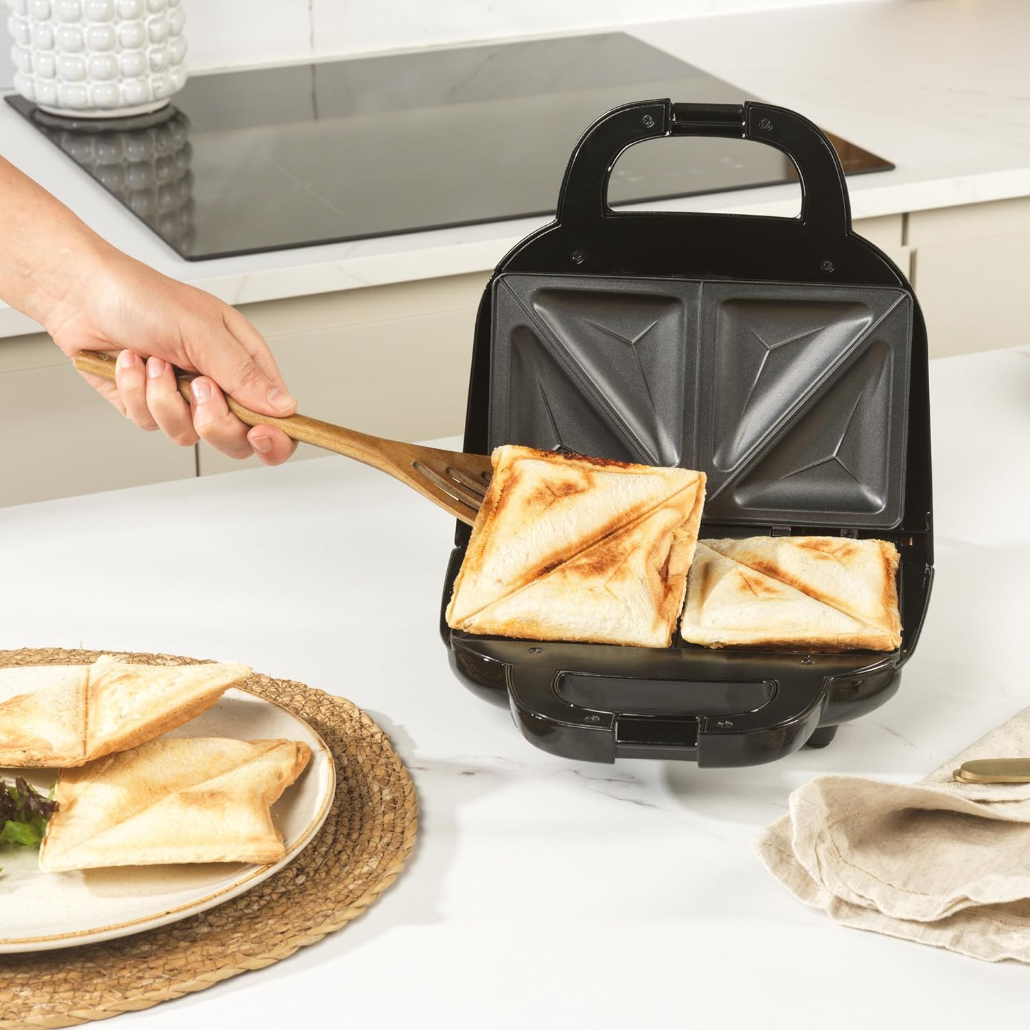 Salter - Appareil à Croques Sac à Main - 2 sandwichs - plaques antiadhésives, poignée cool-touch, 900W