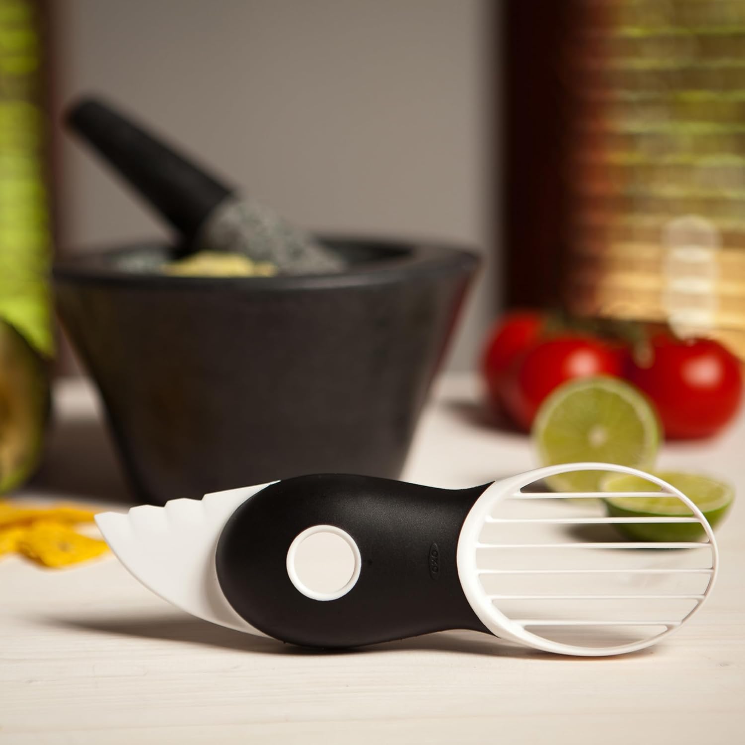 OXO Good Grips – coupe-avocat 3 en 1 – lame dénoyauter, trancheuse – 15 cm