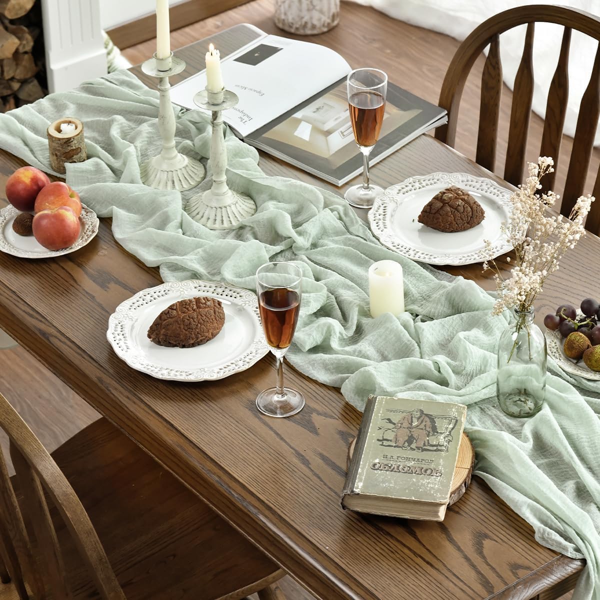 Artoid Mode - Chemin de table Bohême - 400 cm - Gaze mousseline vert sauge, décoration mariage