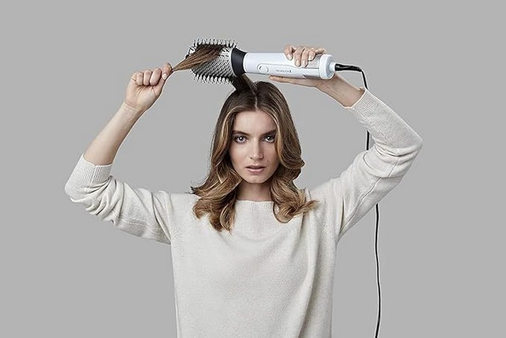 Remington - Brosse soufflante Hydraluxe - 1200W, 3 températures, céramique, ionique - AS8901