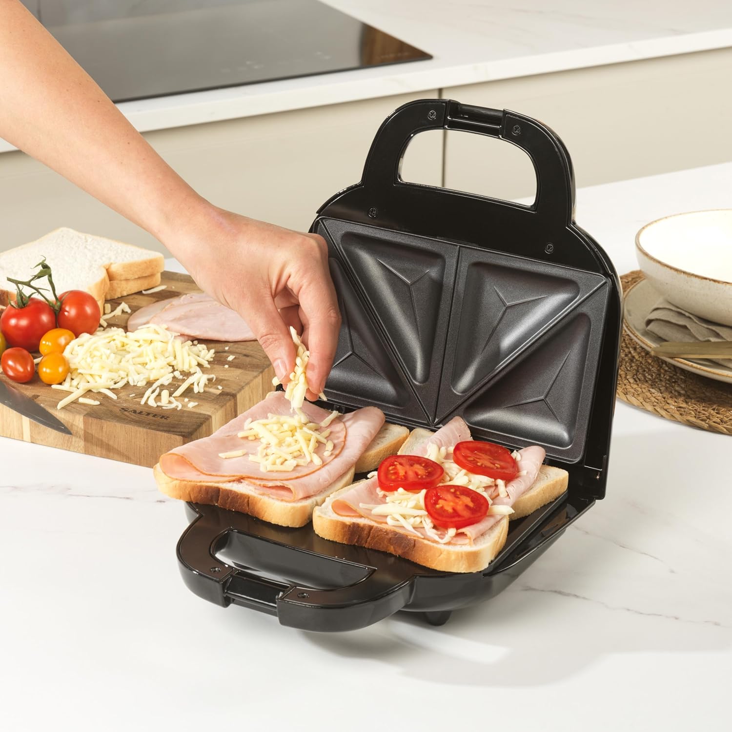 Salter - Appareil à Croques Sac à Main - 2 sandwichs - plaques antiadhésives, poignée cool-touch, 900W