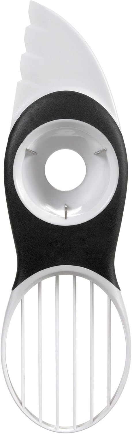 OXO Good Grips – coupe-avocat 3 en 1 – lame dénoyauter, trancheuse – 15 cm