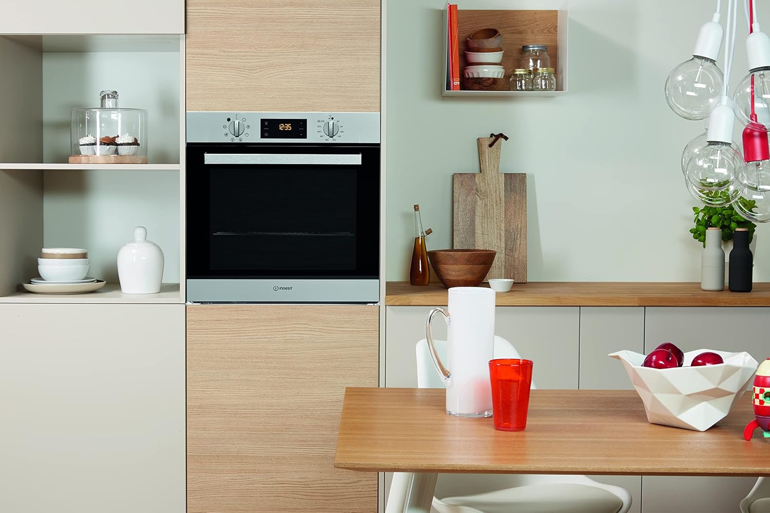 Indesit - four encastrable série IFW - 66L pyrolyse, 7 modes, IFW6540PIX
