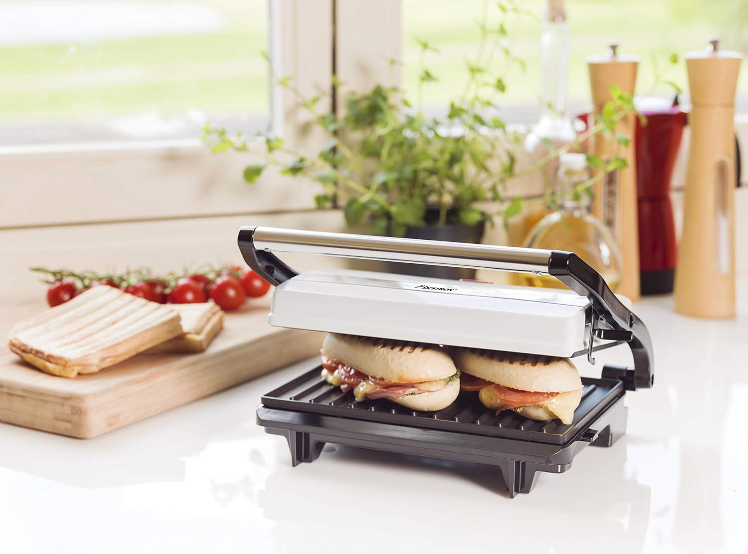 Bestron - Panini APM123W - poignée Cool-Touch, 700W, blanc, antiadhésif