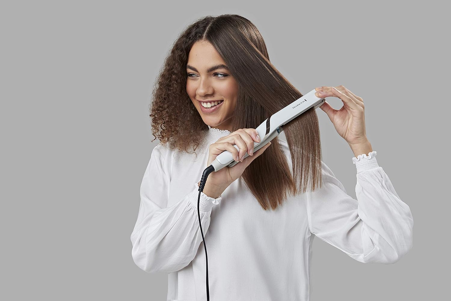 Remington - Lisseur Hydraluxe Pro - hydratant, brillance, lissage en un passage - S9001