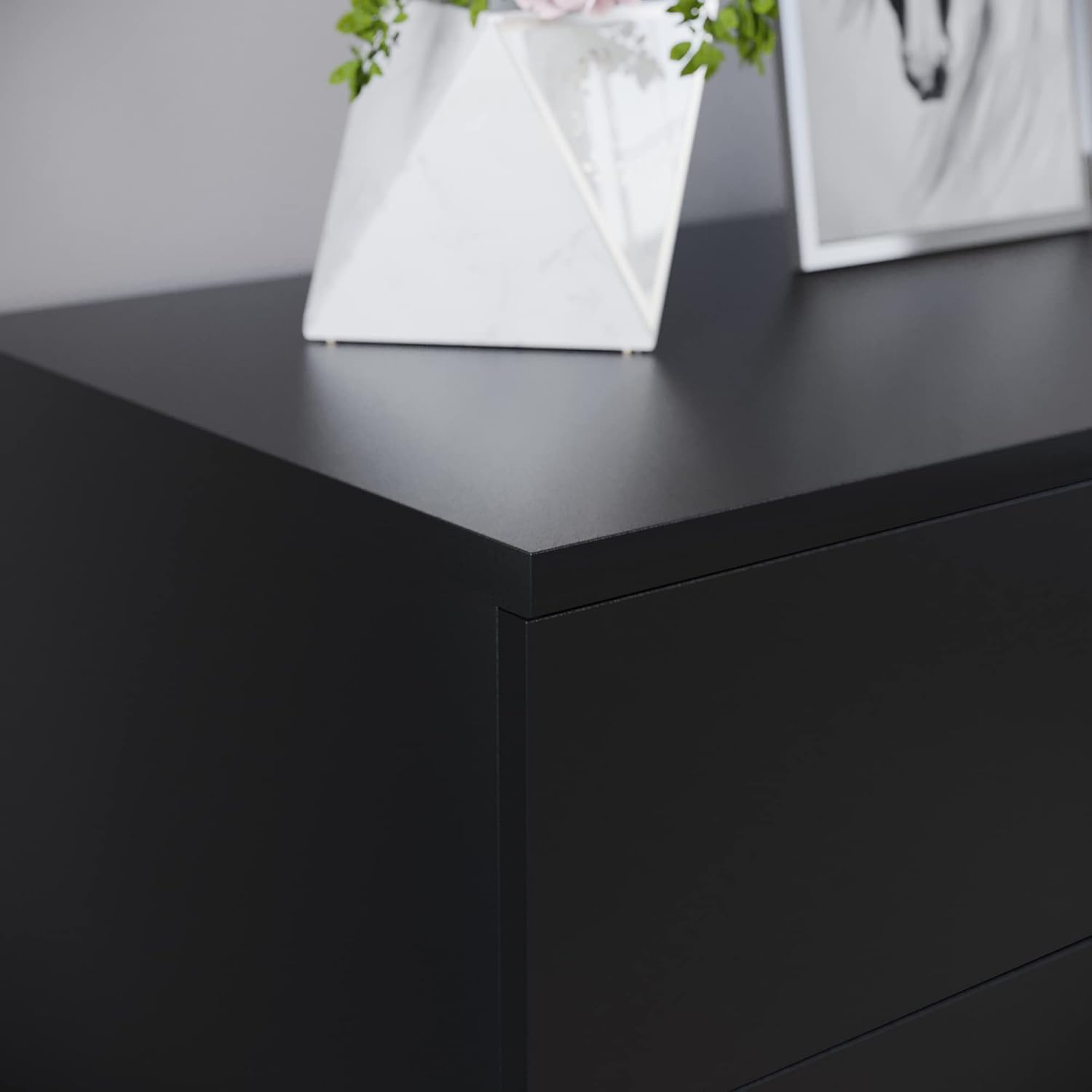 Vida Designs – Riano pin – commode 4 tiroirs – poignées métal robustes