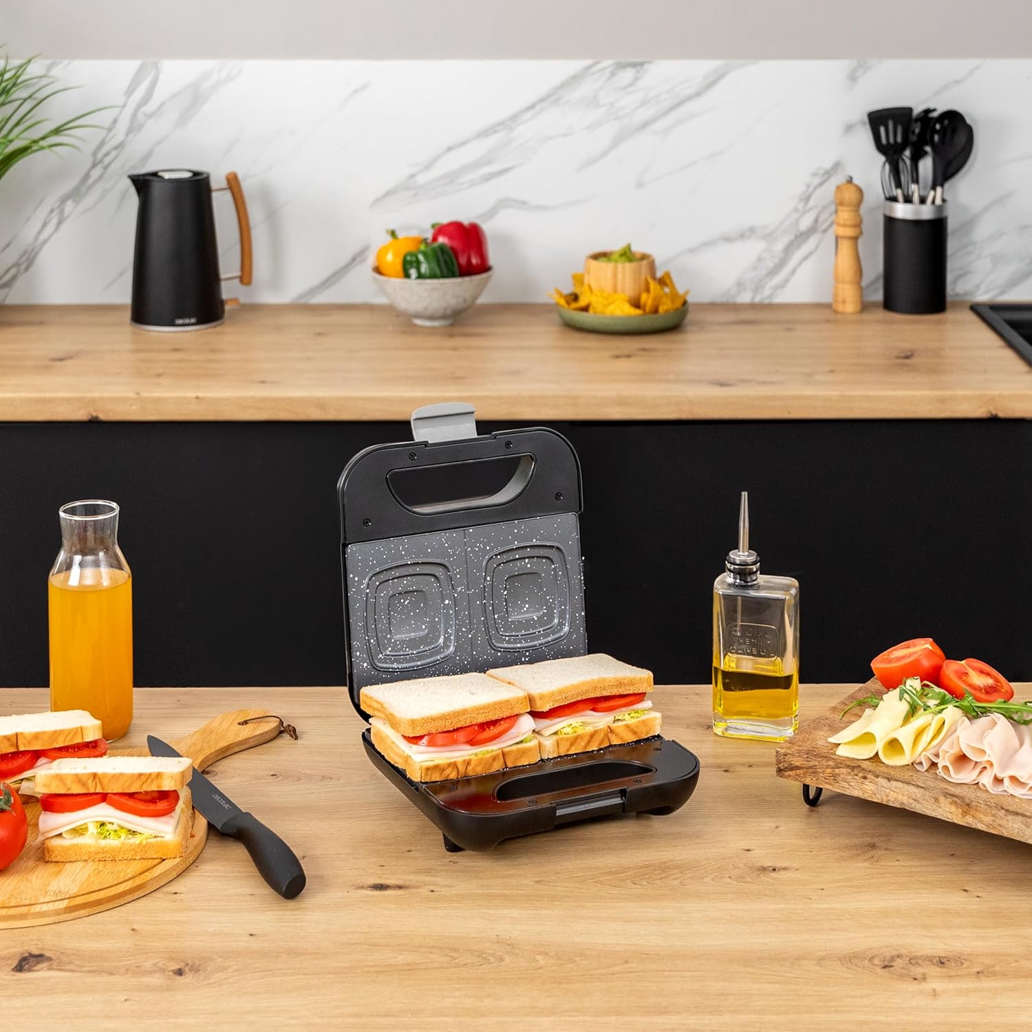 Cecotec - Rock'nToast Square - gaufrier compact inox 800W, plaques antiadhésives, revêtement pierre